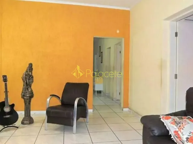 Casa com 399m² 4 quartos e 1 banheiro, à venda, no bairro Vila Molica em Guaratinguetá