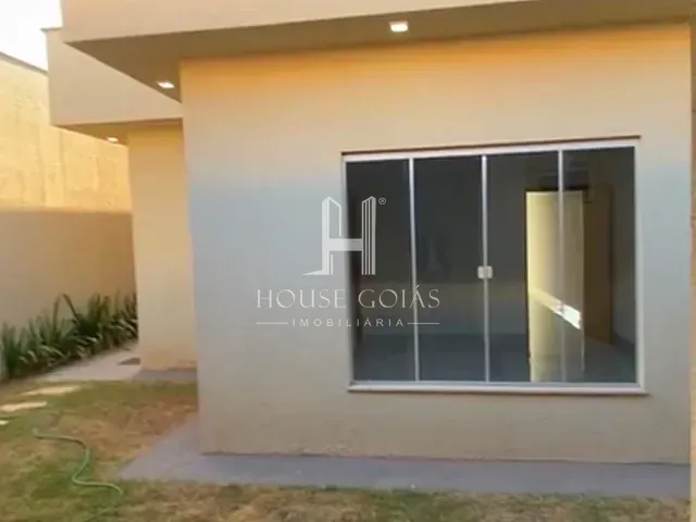 Casa com 225m² 3 quartos e 1 banheiro, à venda, no bairro Residencial Center Ville em Goiânia