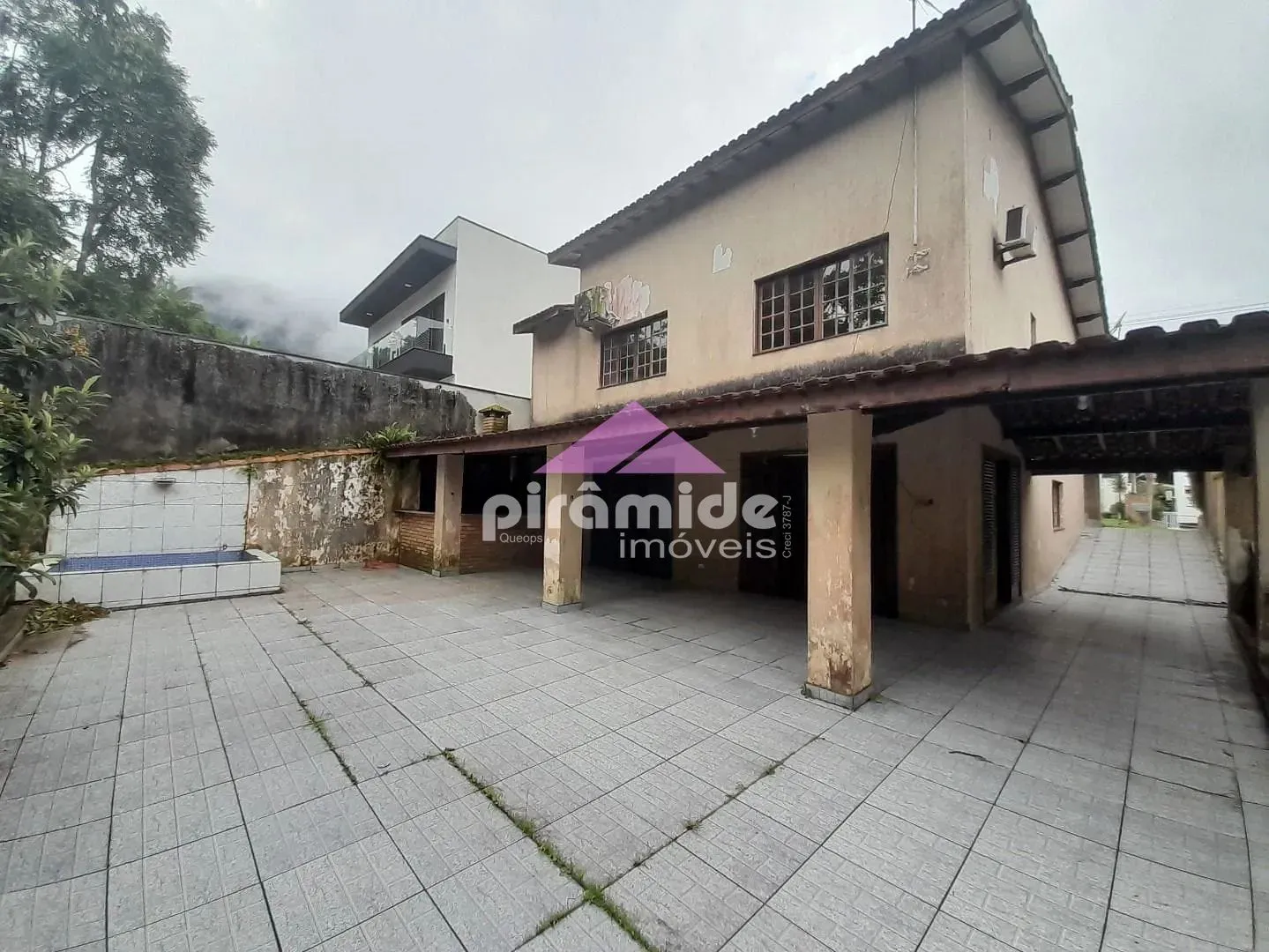 Casa, 4 quartos, 300 m² - Foto 1