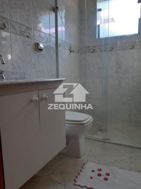 Casa à venda com 4 quartos, 179m² - Foto 6