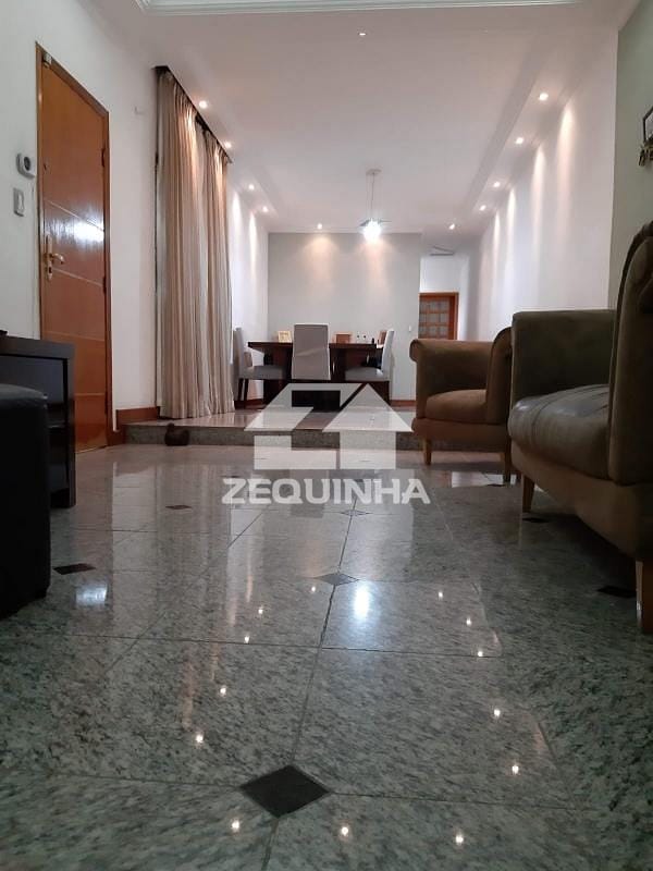Casa à venda com 4 quartos, 179m² - Foto 10