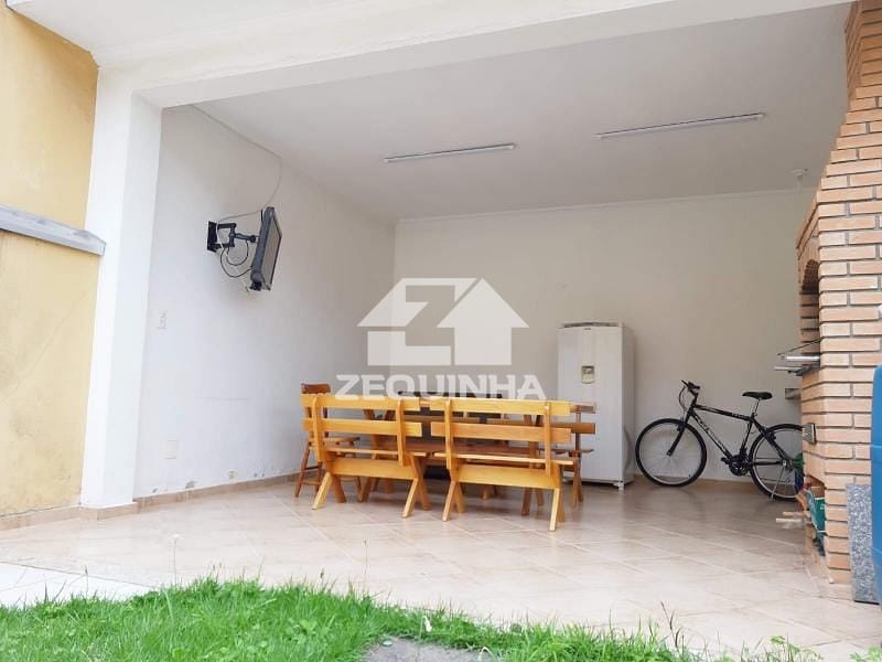 Casa à venda com 4 quartos, 179m² - Foto 16