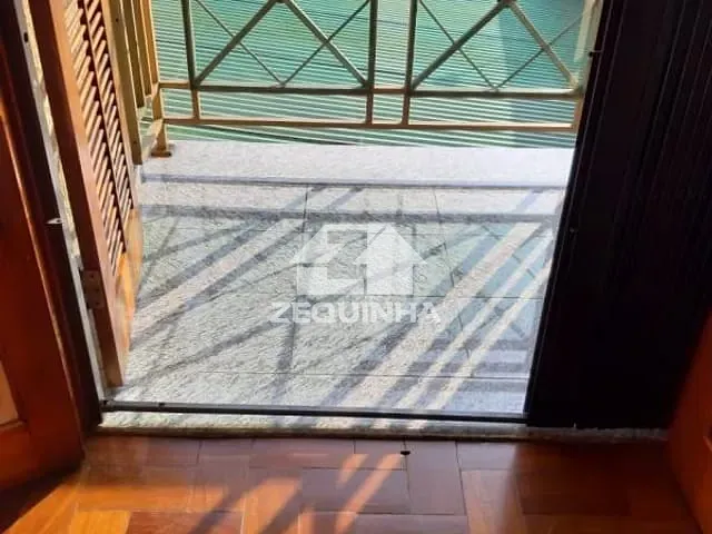 Casa com 250m² 4 quartos e 4 banheiros, à venda, no bairro Presidente Altino em Osasco