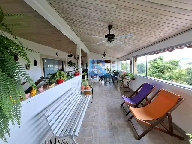 Casa com 1427m² 3 quartos e 4 banheiros, à venda, no bairro Parque das Laranjeiras em Itatiba