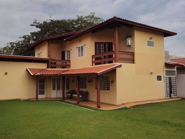 Casa 4 quartos e 2 banheiros, à venda, no bairro Parque das Universidades em Campinas