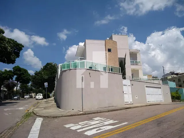 Sobrado com 250m² 3 quartos e 4 banheiros, à venda, no bairro Ponte de São João em Jundiaí