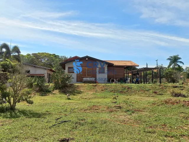 Casa com 5000m² 3 quartos e 2 banheiros, à venda ou para alugar, no bairro Recanto dos Pinheiros em Cambé