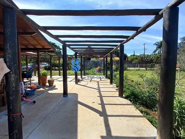 Casa com 5000m² 3 quartos e 2 banheiros, à venda ou para alugar, no bairro Recanto dos Pinheiros em Cambé