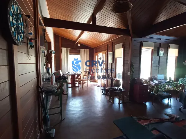 Casa com 5000m² 3 quartos e 2 banheiros, à venda ou para alugar, no bairro Recanto dos Pinheiros em Cambé