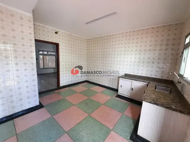 Casa com 65m² 2 quartos e 1 banheiro, para alugar, no bairro Nova Gerty em São Caetano do Sul