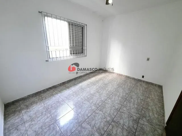 Casa com 65m² 2 quartos e 1 banheiro, para alugar, no bairro Nova Gerty em São Caetano do Sul