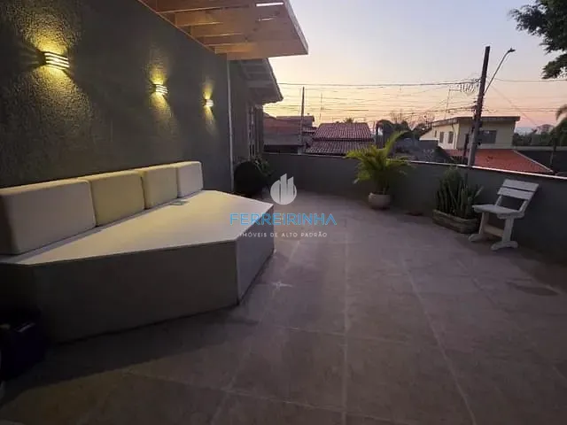 Casa com 170m² 3 quartos e 2 banheiros, à venda, no bairro Jardim Limoeiro em São José dos Campos