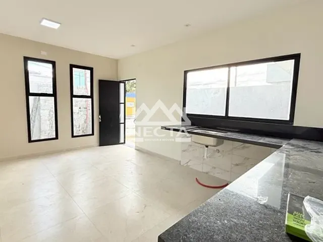 Casa com 88m² 3 quartos e 2 banheiros, à venda, no bairro Pontal de Santa Marina em Caraguatatuba