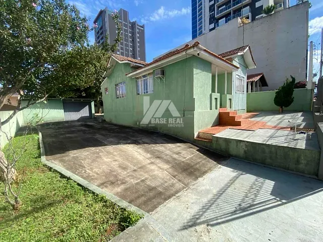 Casa 3 quartos e 1 banheiro, à venda, no bairro Oficinas em Ponta Grossa