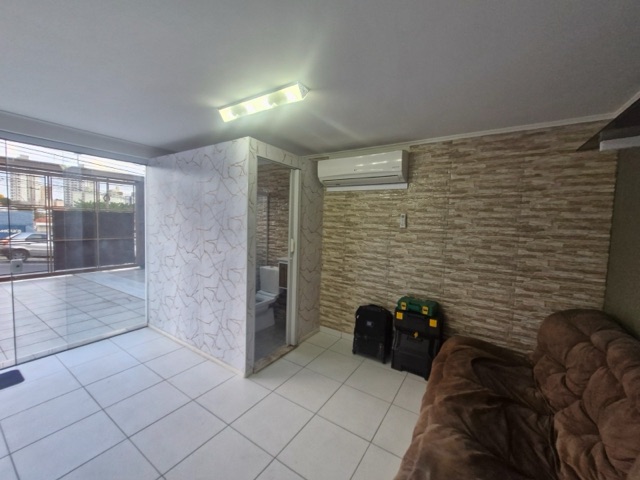 Casa 4 quartos e 3 banheiros, à venda, no bairro Jardim Chapadão em Campinas