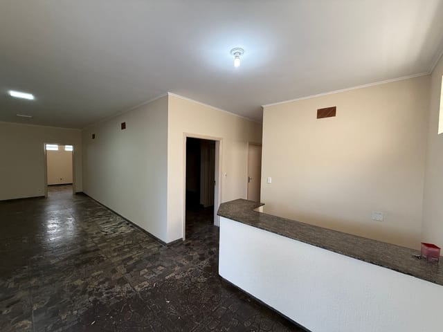 Casa à venda, no bairro Vila Mendonça em Araçatuba