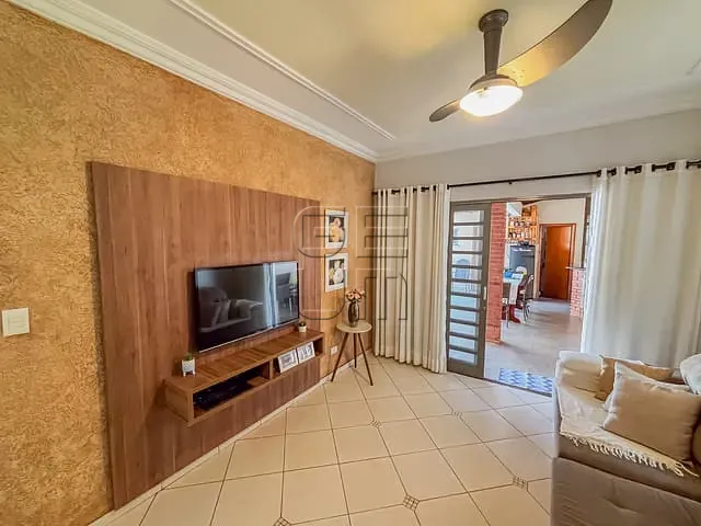 Casa com 360m² 4 quartos e 4 banheiros, à venda, no bairro Jardim Burle Marx em Londrina
