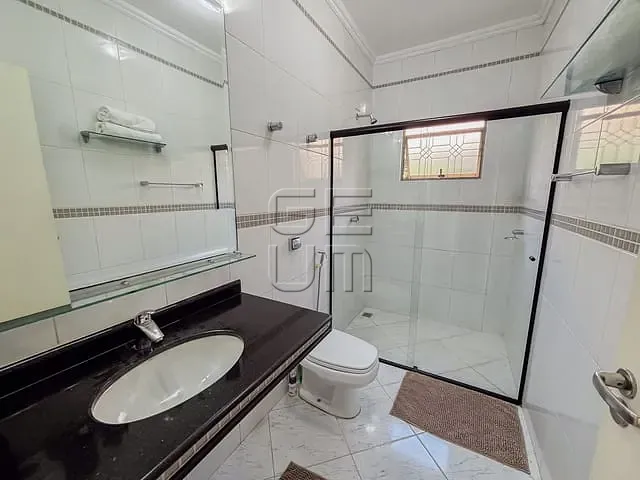 Casa com 360m² 4 quartos e 4 banheiros, à venda, no bairro Jardim Burle Marx em Londrina