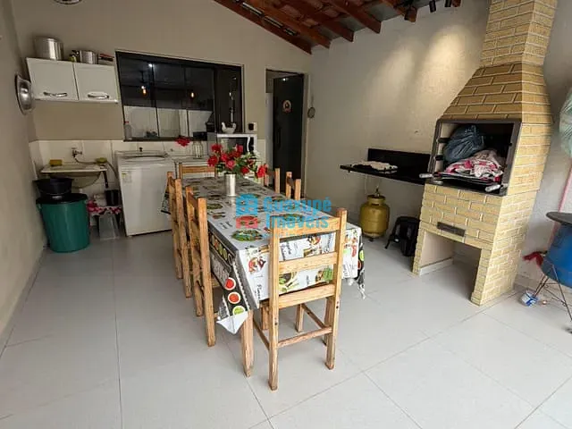 Casa 3 quartos e 2 banheiros, à venda, no bairro Jardim Ouro Verde em Guaxupé
