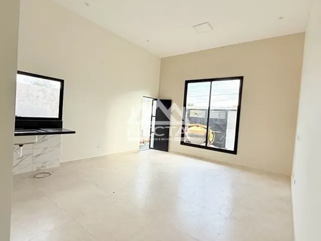 Casa com 88m² 3 quartos e 2 banheiros, à venda, no bairro Pontal de Santa Marina em Caraguatatuba