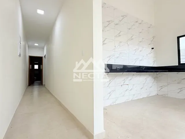 Casa com 88m² 3 quartos e 2 banheiros, à venda, no bairro Pontal de Santa Marina em Caraguatatuba