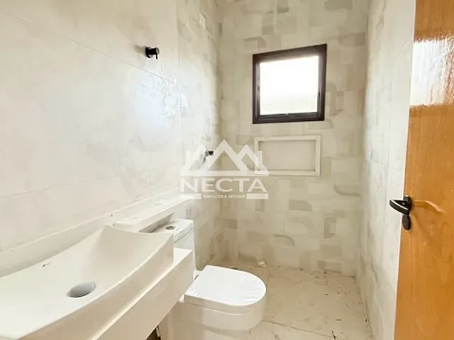 Casa com 88m² 3 quartos e 2 banheiros, à venda, no bairro Pontal de Santa Marina em Caraguatatuba
