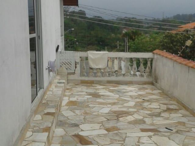 Casa com 188m² 5 quartos e 2 banheiros, à venda, no bairro Jardim Santa Luzia em Pindamonhangaba
