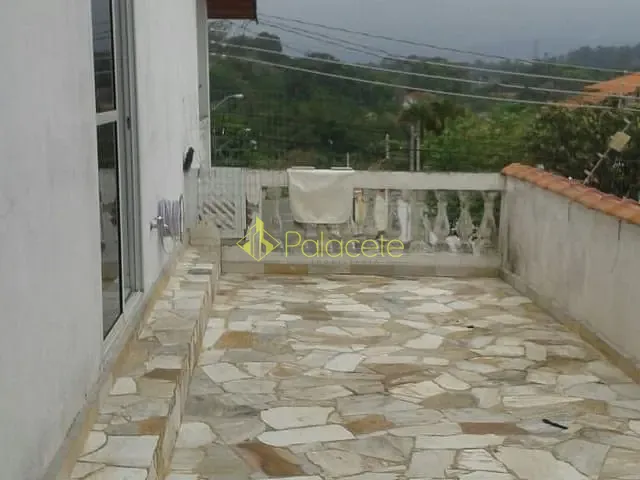 Casa com 188m² 5 quartos e 2 banheiros, à venda, no bairro Jardim Santa Luzia em Pindamonhangaba