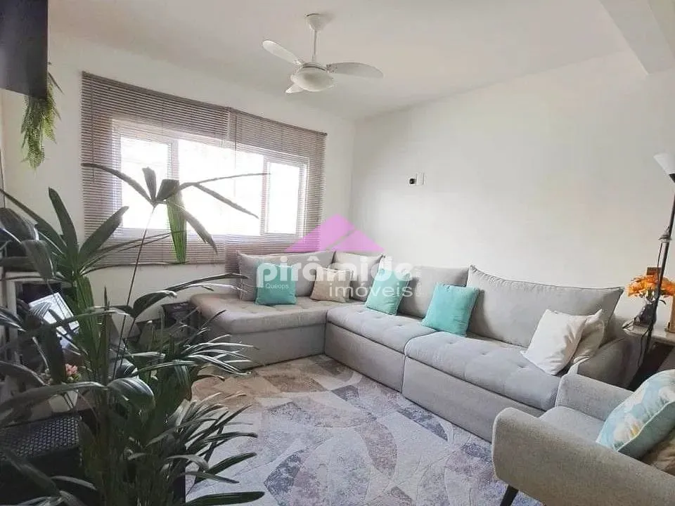 Casa, 4 quartos, 135 m² - Foto 1