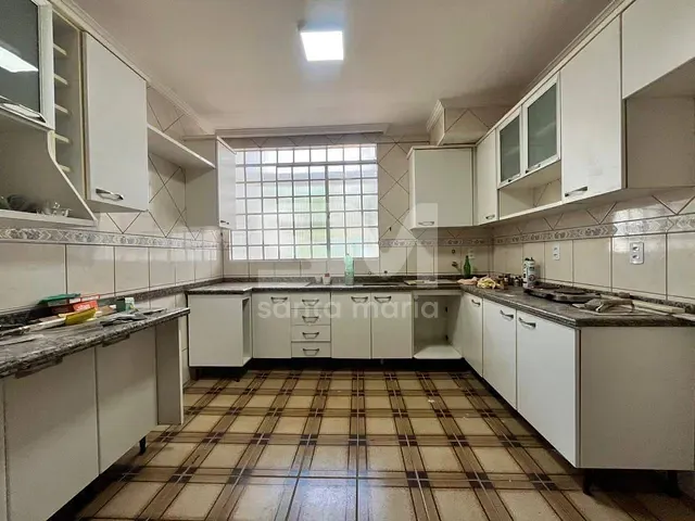 Casa 3 quartos e 3 banheiros, para alugar, no bairro Santa Maria em Chapecó