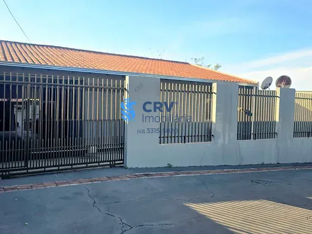 Casa com 300m² 3 quartos e 2 banheiros, à venda, no bairro Jardim do Sol em Londrina