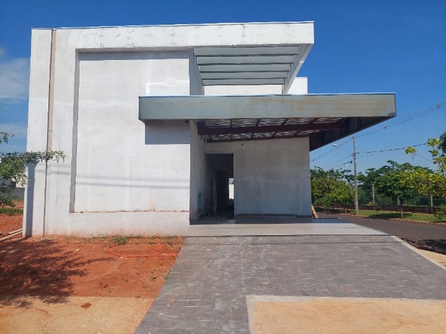 Casa com 311m² 3 quartos e 4 banheiros, à venda, no bairro Jardim Pinheiros em Birigüi