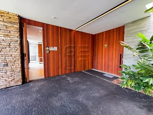 Casa 5 quartos e 9 banheiros, à venda, no bairro Recanto do Salto em Londrina