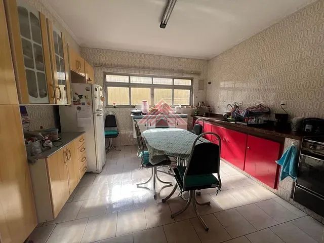 Casa com 250m² 3 quartos e 3 banheiros, à venda, no bairro Matriz em Mauá