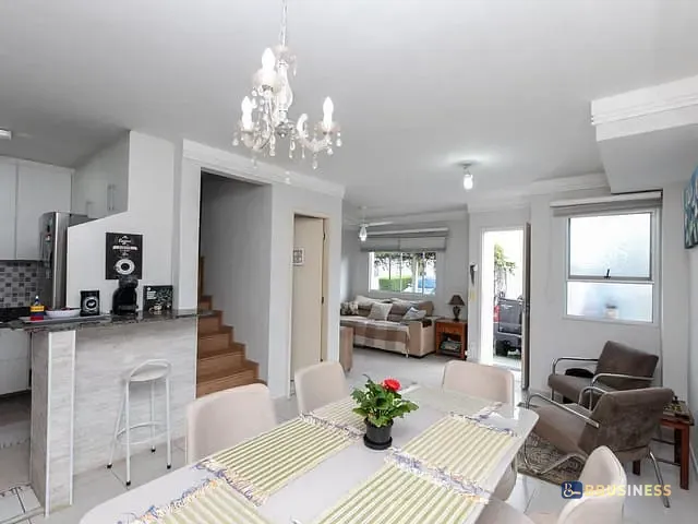 Casa 3 quartos e 3 banheiros, à venda, no bairro Parque Imperador em Campinas