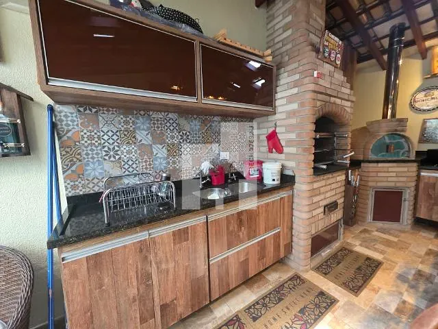 Casa com 120m² 3 quartos e 3 banheiros, à venda, no bairro Jardim Colônia em Jundiaí