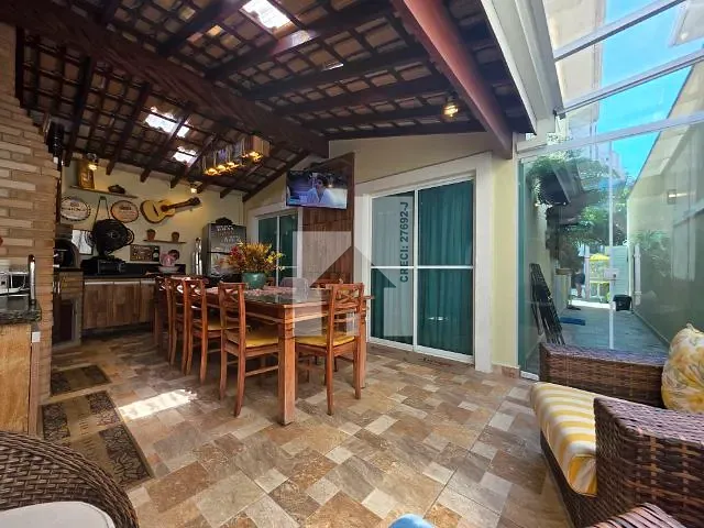 Casa com 120m² 3 quartos e 3 banheiros, à venda, no bairro Jardim Colônia em Jundiaí
