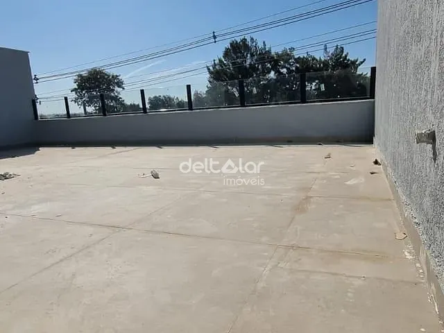 Casa com 142m² 3 quartos e 3 banheiros, à venda, no bairro Planalto em Belo Horizonte