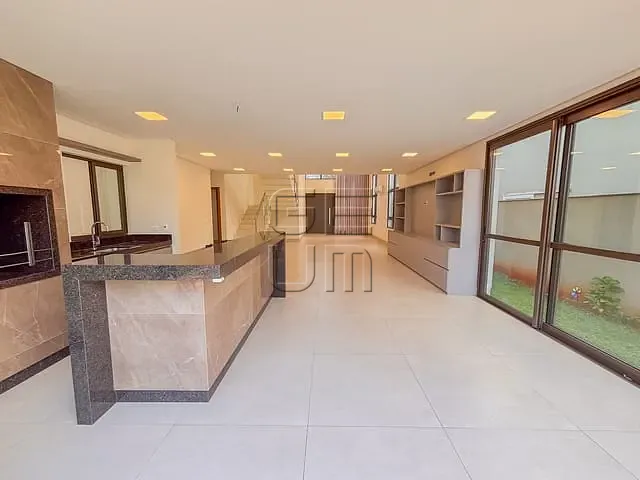 Casa com 364m² 4 quartos e 6 banheiros, para alugar, no bairro Vivendas do Arvoredo em Londrina