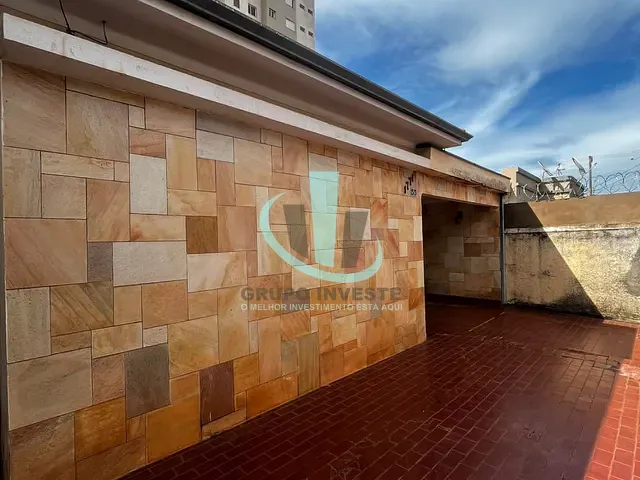 Casa com 200m² 3 quartos e 1 banheiro, à venda, no bairro Centro em Araraquara
