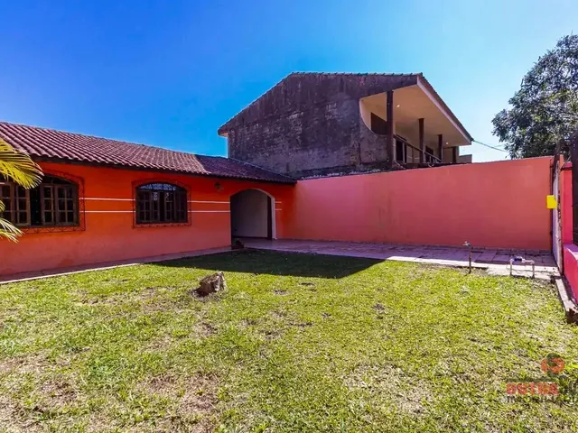 Casa com 420m² 3 quartos e 2 banheiros, à venda, no bairro Capão Raso em Curitiba