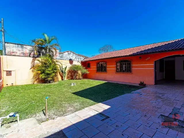 Casa com 420m² 3 quartos e 2 banheiros, à venda, no bairro Capão Raso em Curitiba