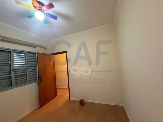 Casa com 300m² 4 quartos e 3 banheiros, para alugar, no bairro Jardim Planalto em Jaguariúna