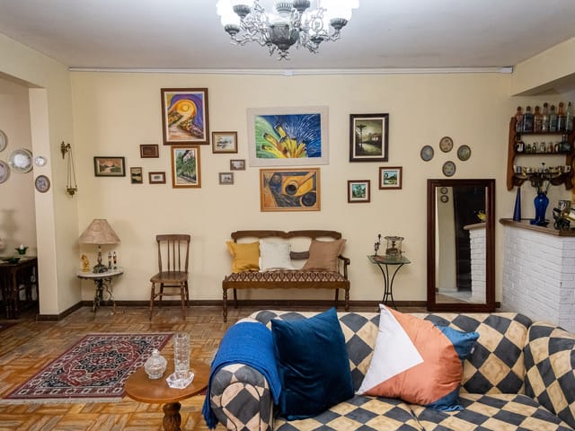Casa 3 quartos e 4 banheiros, à venda, no bairro Centro em Pelotas