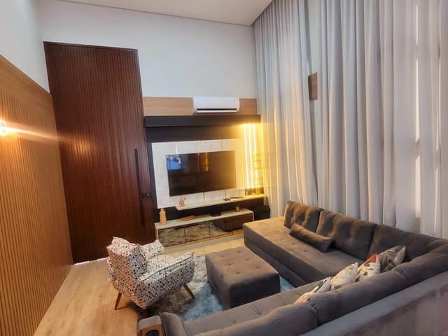 Casa 4 quartos e 6 banheiros, à venda, no bairro Swiss Park em Campinas