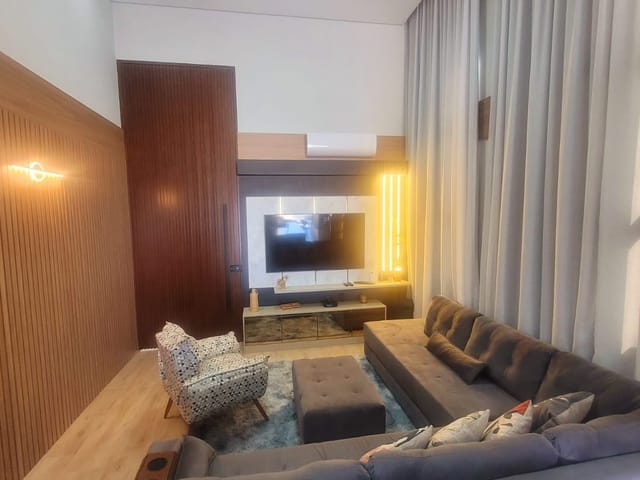 Casa 4 quartos e 6 banheiros, à venda, no bairro Swiss Park em Campinas
