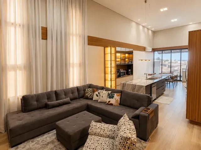 Casa 4 quartos e 6 banheiros, à venda, no bairro Swiss Park em Campinas