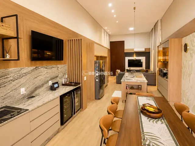 Casa 4 quartos e 6 banheiros, à venda, no bairro Swiss Park em Campinas