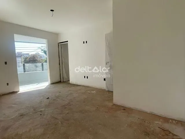 Casa com 197m² 3 quartos e 3 banheiros, à venda, no bairro Planalto em Belo Horizonte