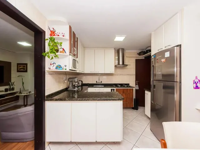 Casa com 390m² 3 quartos e 2 banheiros, à venda, no bairro Santa Felicidade em Curitiba
